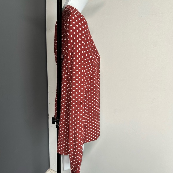 Forever 21 Women’s Small Polka Dot V Neck Blouse‎ Roll Tab Sleeve Classic Dainty - Picture 4 of 14